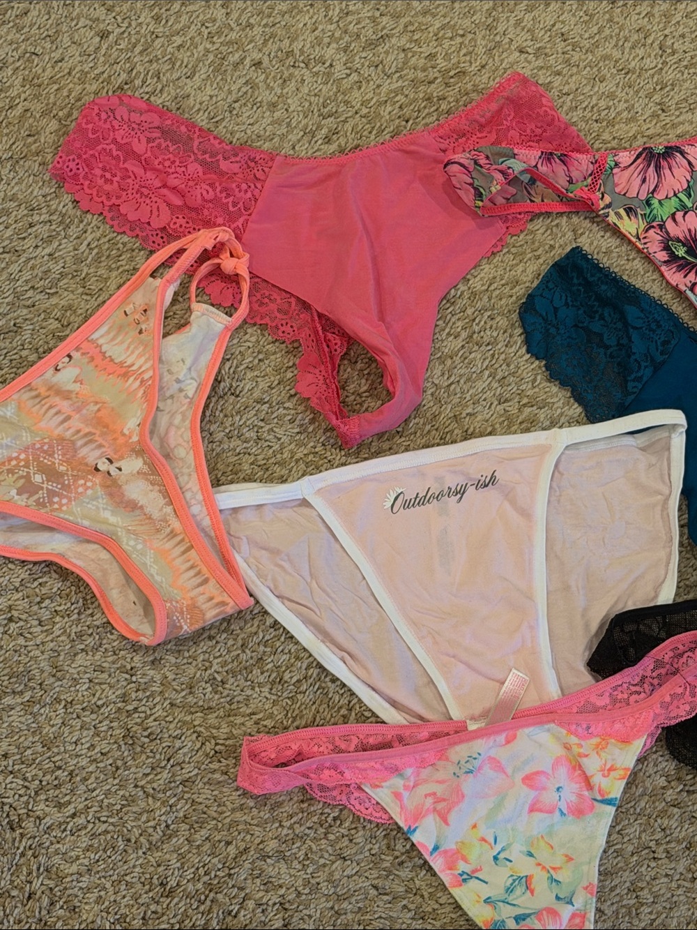 7 Pairs Mixed Women's Bikini & Lace Thong Set - Bright Floral & Solid Colors - Picture 2 of 6